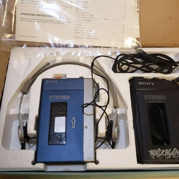 C050916)【ジャンク品】SONY 初代 ウォークマン TPS-L2 貴重な元箱