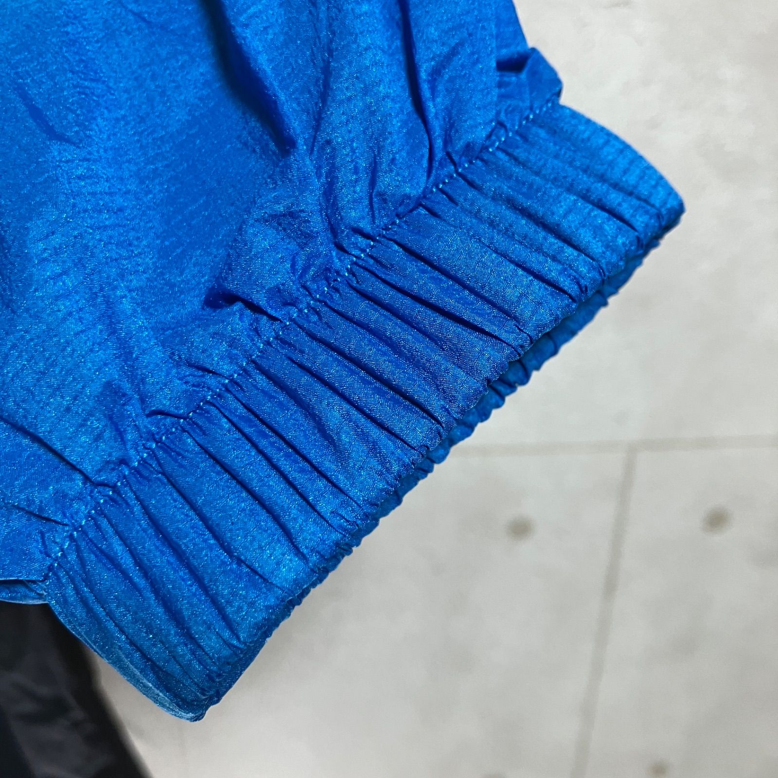 UNITED COLORS OF BENETTON ユナイテッドカラーズオブベネトン