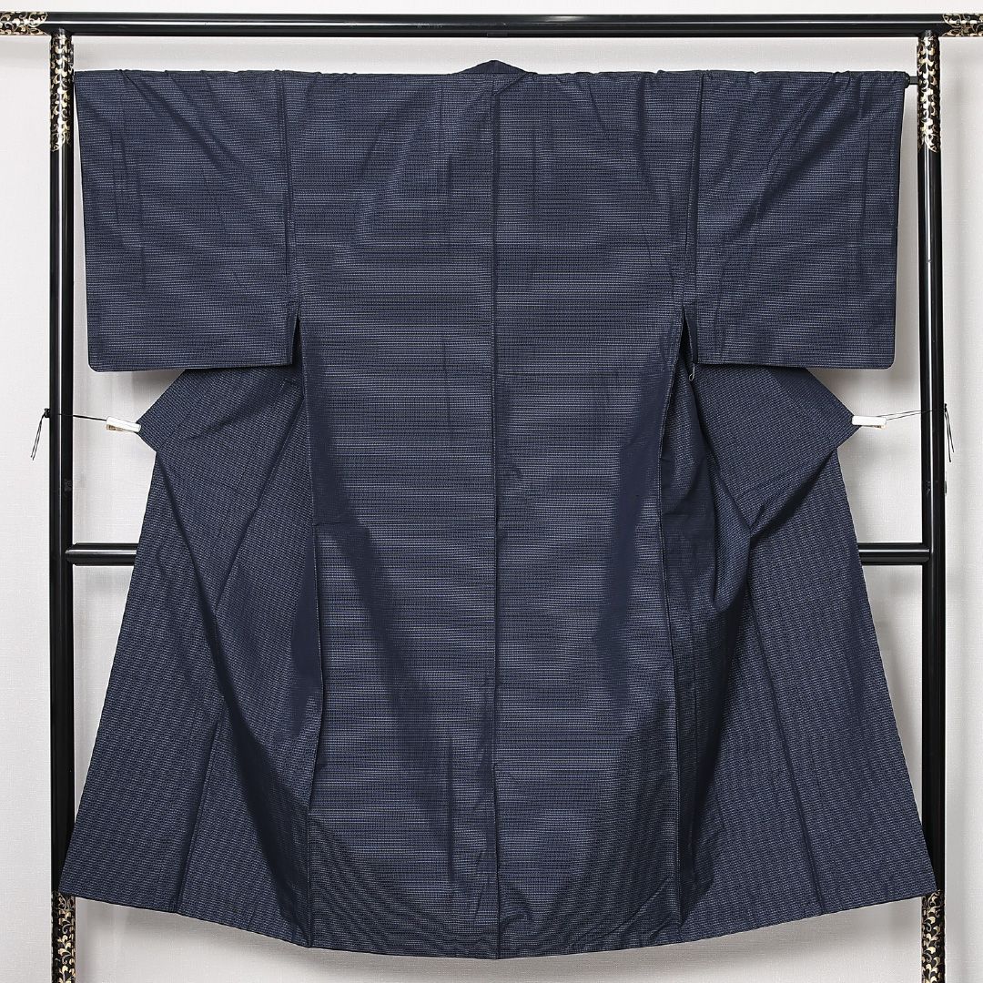 男着物 大島紬 袷 身丈146cm 裄丈67cm 正絹 Sランク インフォーマル 棒衿 Lサイズ 井絣 上品 落ち着き 紺系 RP 1224-13006