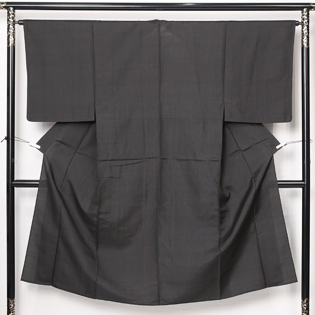 夏物 男着物 夏物 身丈137cm 裄丈64cm 正絹 Sランク カジュアル 棒衿 Sサイズ 無地 上品 落ち着き 黒系 RP 1224-13083