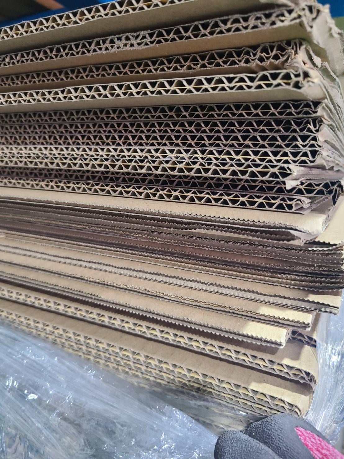 板段ボール ダンボールシート 【100枚】 1000×1000mm 厚さ3mm シングル 