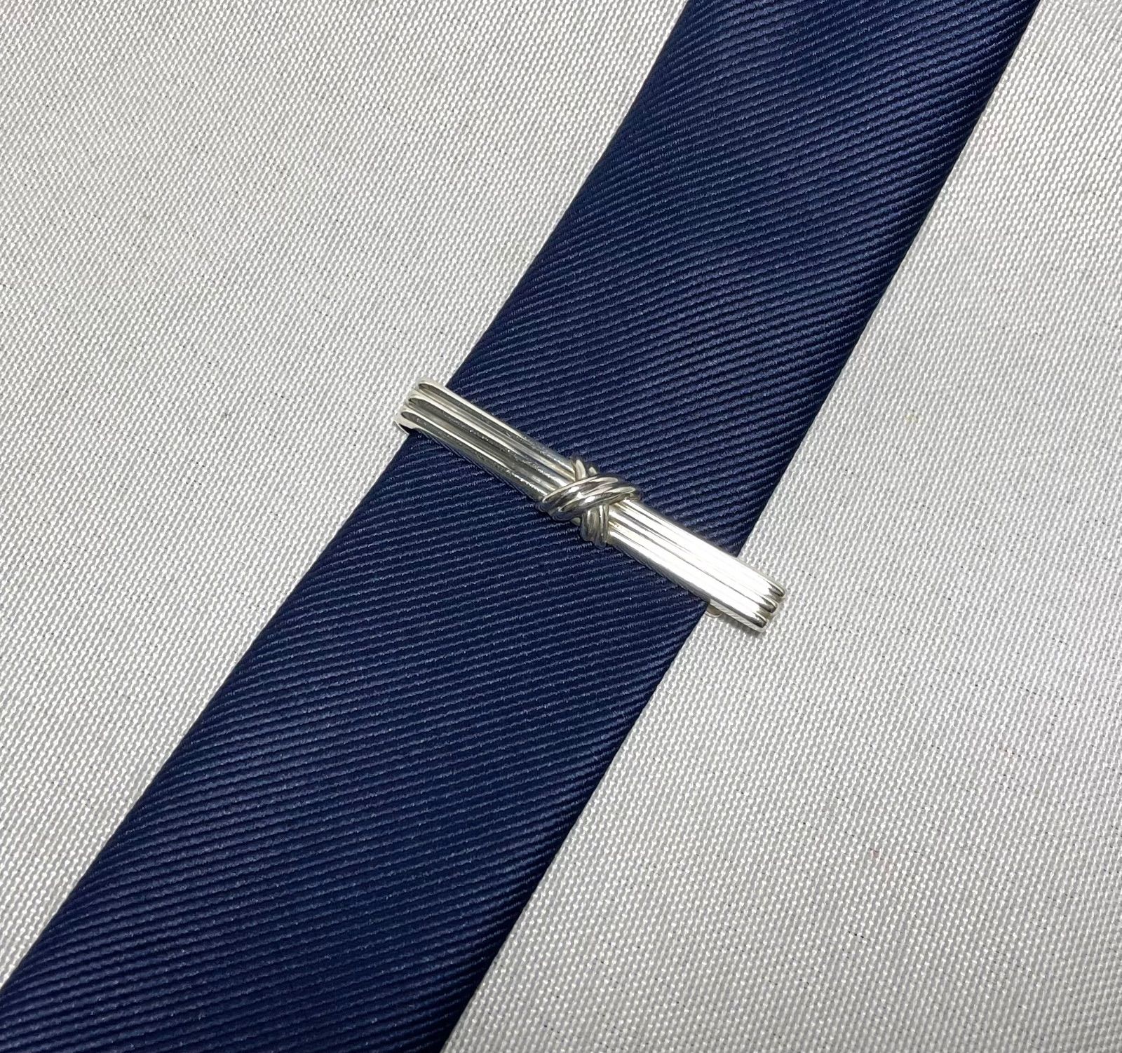 美品 Tiffany ティファニー シグネチャークロス ストライプライン