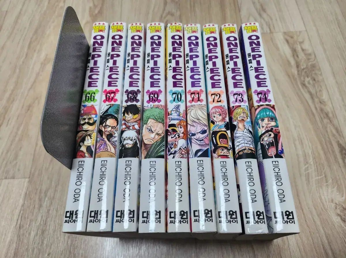 ＯＮＥ　ＰＩＥＣＥ　まとめ売り ONE PIECE 漫画本（ 66 74 巻 まとめ売り - メルカリ