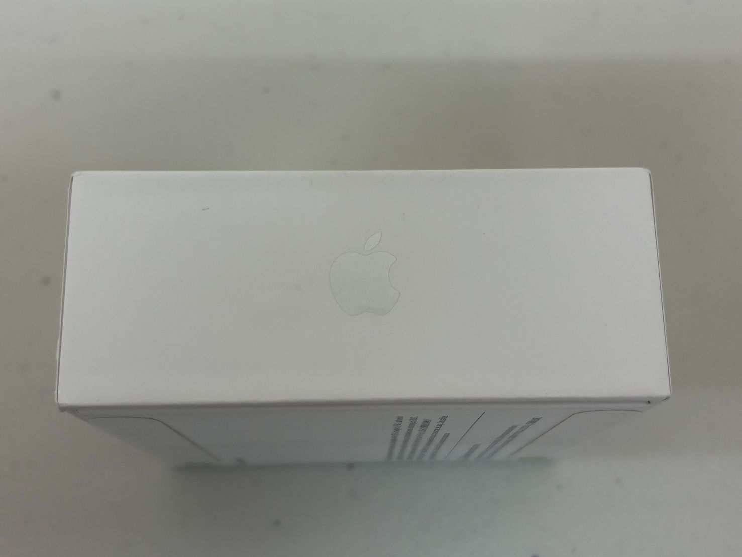 1E205-67901 未開封品 アップル エアポッズ Apple AirPods 4（第4世代 