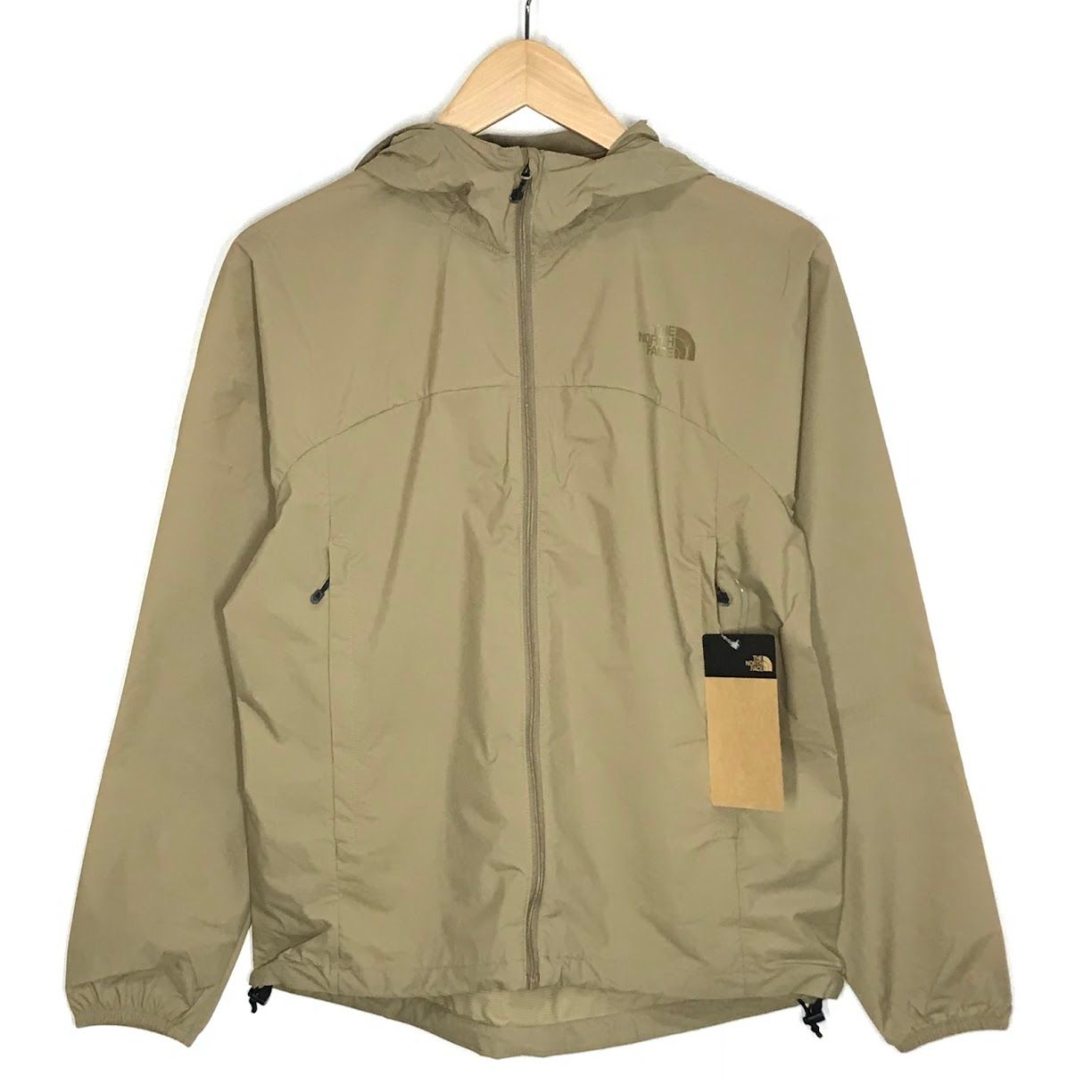 【倉吉店】 中古 THE NORTH FACE | ザ・ノースフェイス マウンテンパーカー SWALLOWTAIL HOODIE ナイロンジャケット NPW22202 ベージュ サイズ：M 【111】 倉吉店】 中古 THE NORTH FACE | ザ・ノースフェイス マウンテン