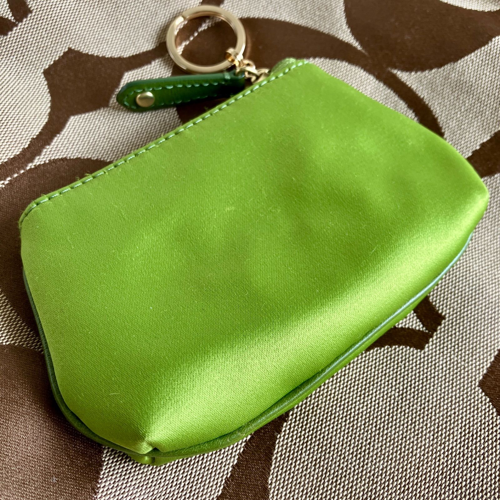 Coach Vintage Lime Green Satin Pleated Mini Coin Purse Key Ring 