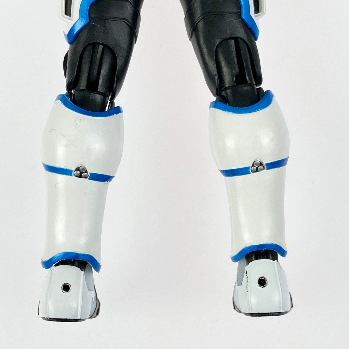 BANDAI バンダイ S.H.Figuarts 真骨彫製法 仮面ライダーイクサ セーブ