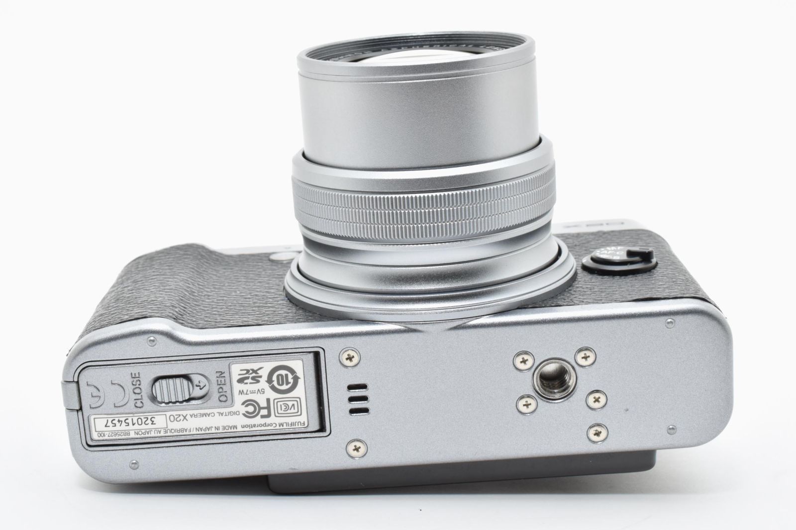 富士フイルム FUJIFILM X20 シルバー コンパクトデジタルカメラ [美品
