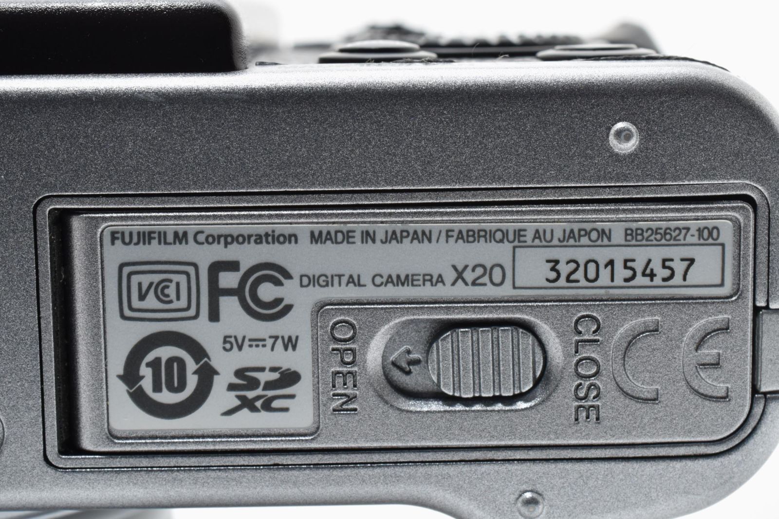富士フイルム FUJIFILM X20 シルバー コンパクトデジタルカメラ [美品