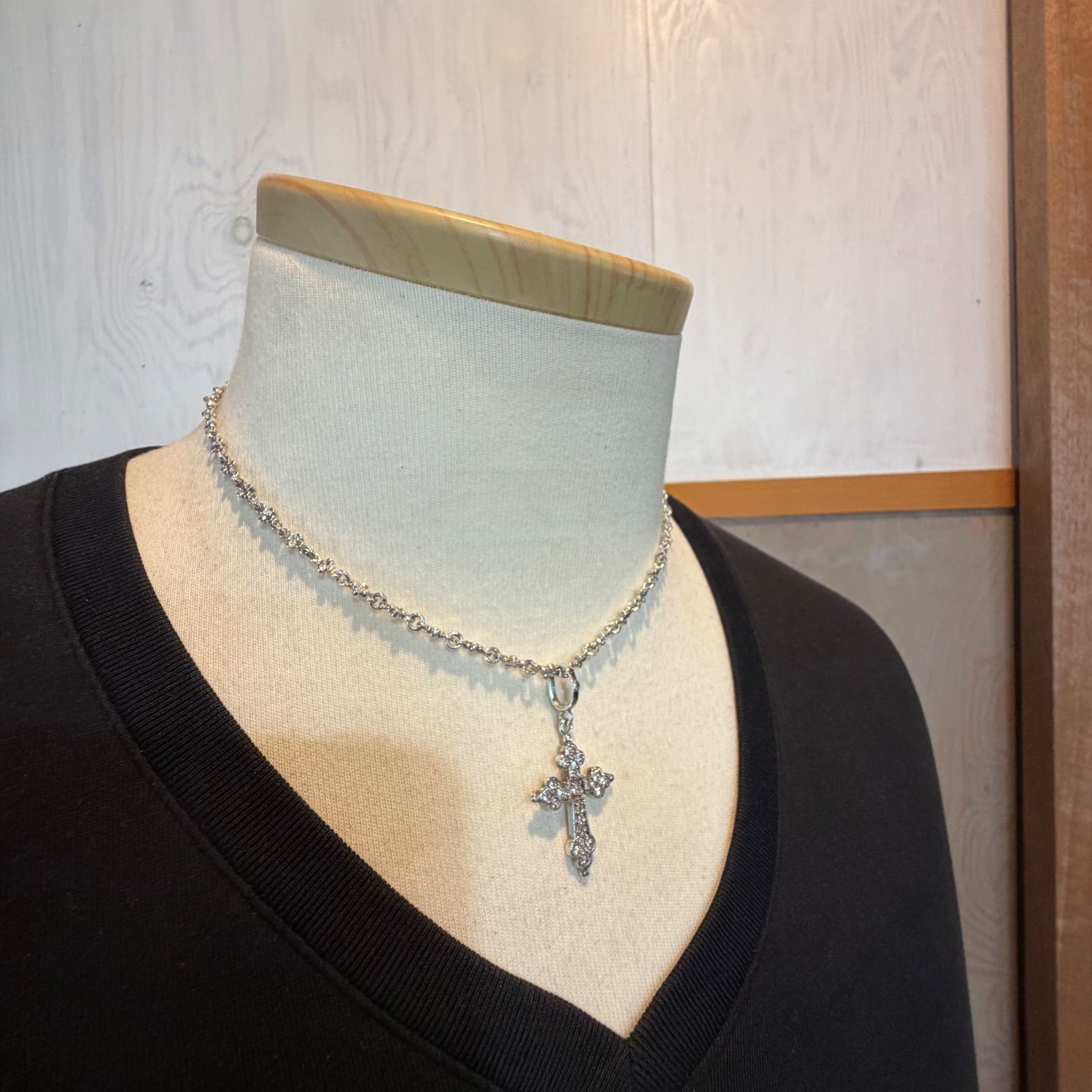 Loree Rodkin ゴシッククロス ネックレス 【中古】 中古・古着通販】Loree Rodkin (ローリーロドキン) クロスネックレス