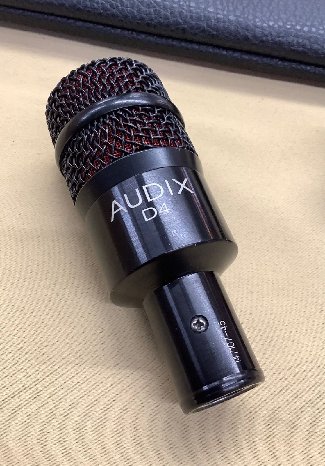 AUDIX ダイナミックマイク D4 Audix D4 Micro dynamique hyper cardioïde (Noir)