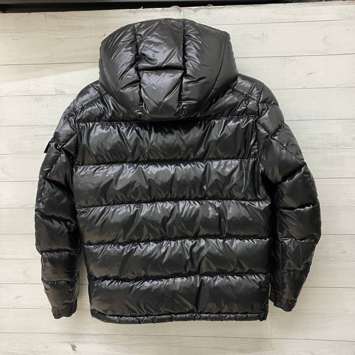 Moncler モンクレール ダウンジャケットショートダウンジャケット MAYA