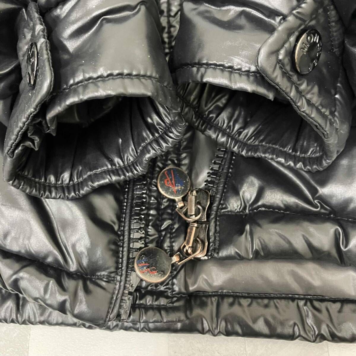 MONCLER モンクレールマヤ、ブラックダウンジャケット Moncler モンクレール ダウンジャケットショートダウンジャケット MAYA
