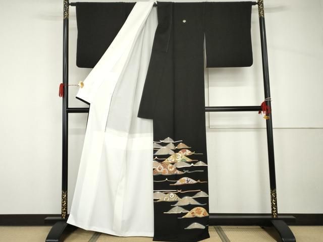 平和屋着物○創業460年・千總 黒留袖 駒刺繍 双鶴吉祥松文 金彩 正絹