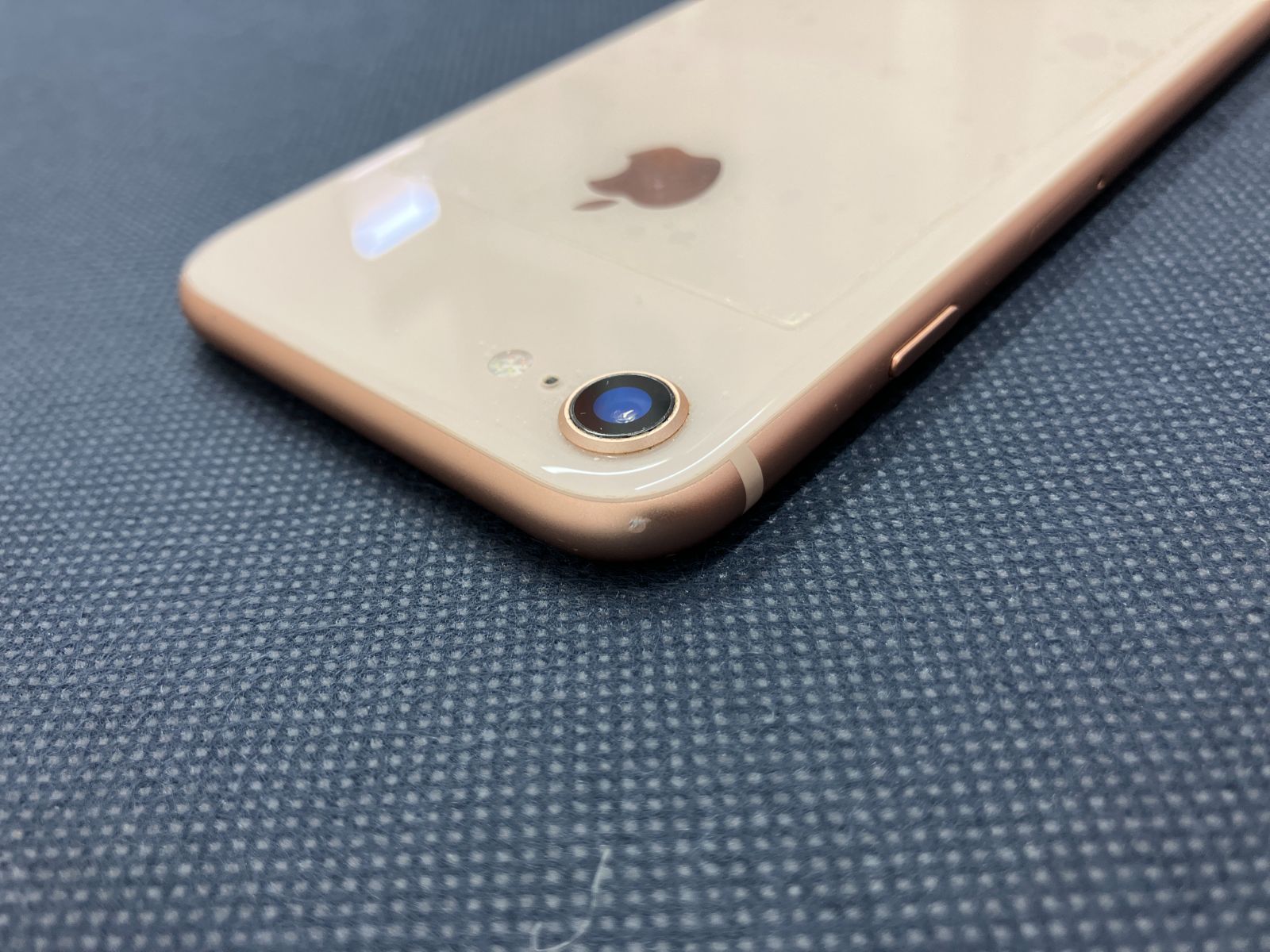 スマートフォン・携帯電話 Apple iPhone8 ゴールド 64GB 本体
