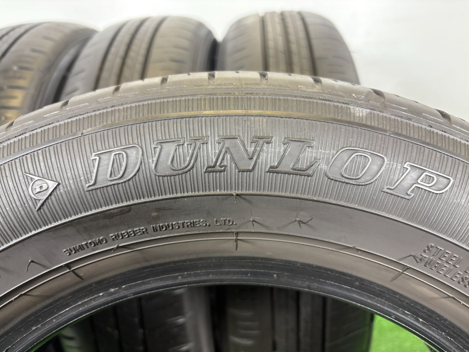 バリ山　DUNLOP ダンロップ　EC300+ 155/70R13 夏タイヤ　2021年製　13インチ 送料無料☆155/70R13 ダンロップ EC300+ 2021年製 4本 夏 タイヤ
