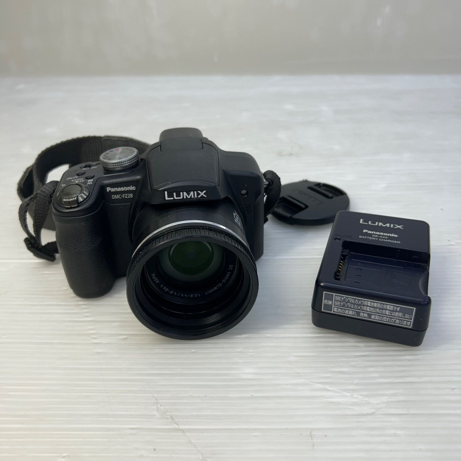 ☆デジタルカメラ ☆Panasonic LUMIX DMC-FZ28 18倍ズーム バッテリー 