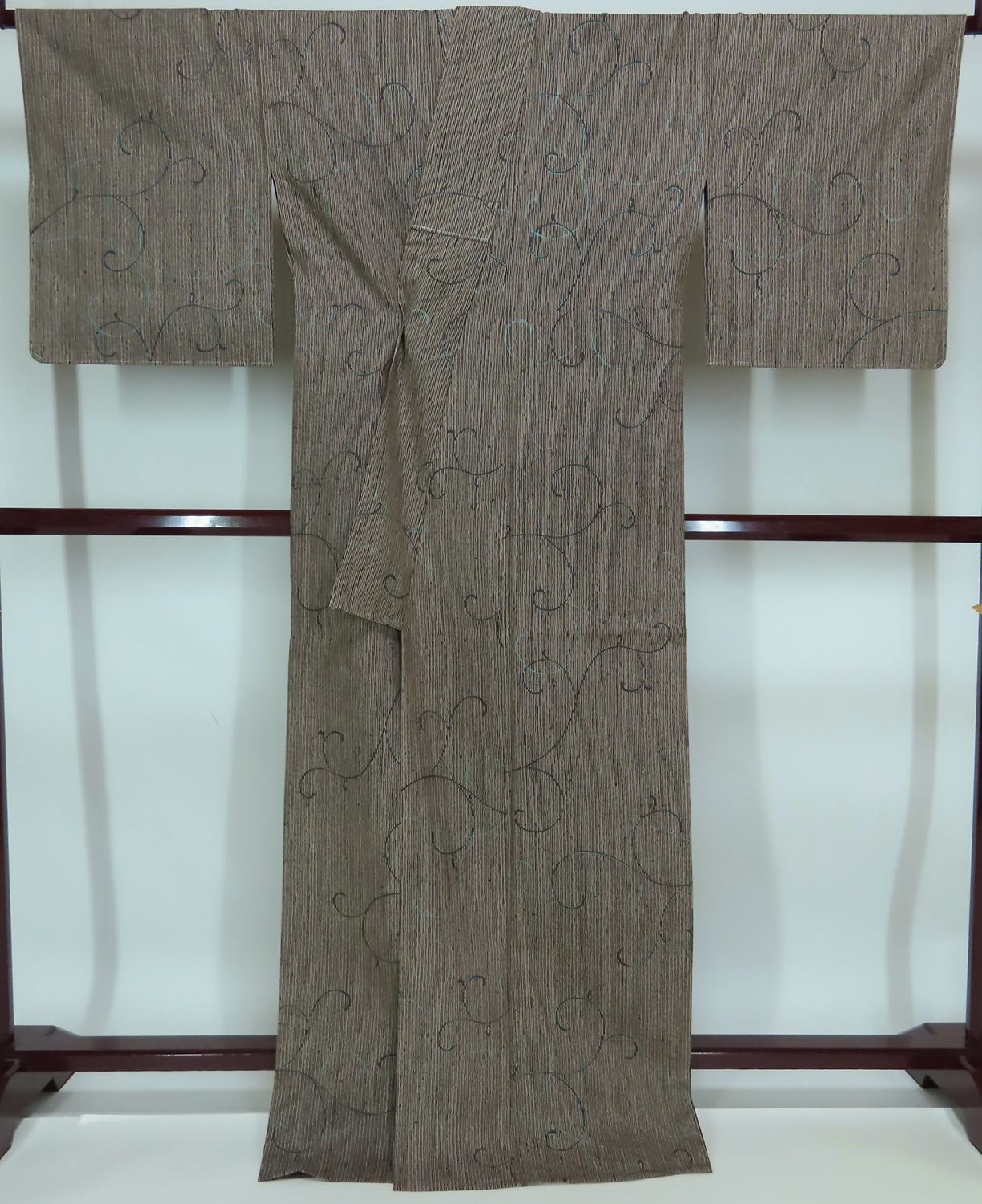紬　単衣仕立て　正絹　身丈166cm　裄68cm　未使用　3507eall 紬 単衣仕立て 正絹 身丈166cm 裄68cm 未使用 お仕立上り 3507eall