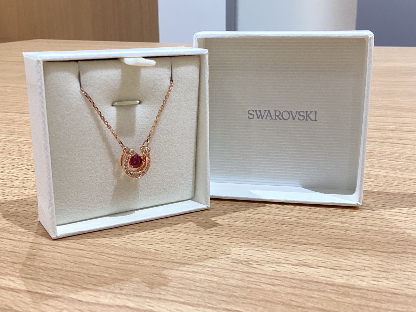 SWAROVSKI スワロフスキー 馬蹄 ホースシュー ネックレス SWAROVSKI 
