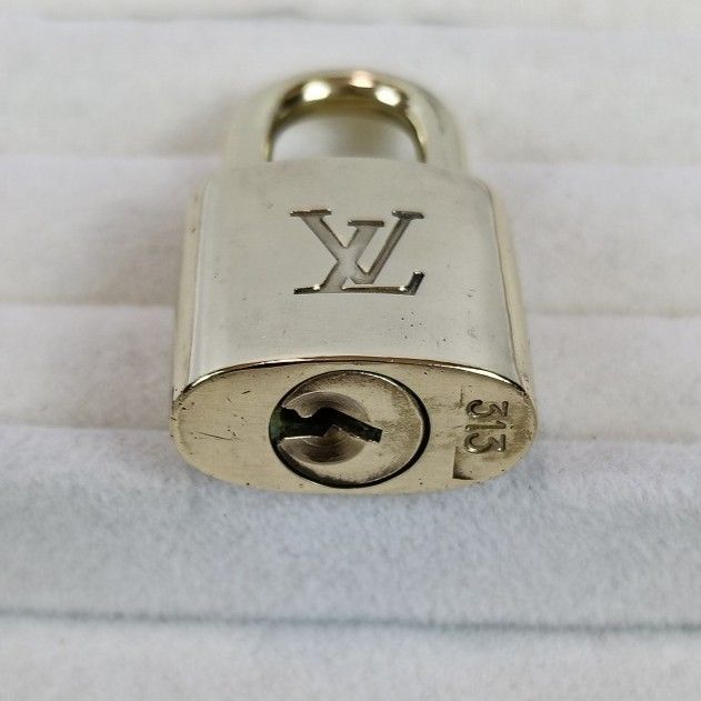 LOUIS VUITTON ルイヴィトン パドロック 南京錠 カデナ 鍵 ゴールド No