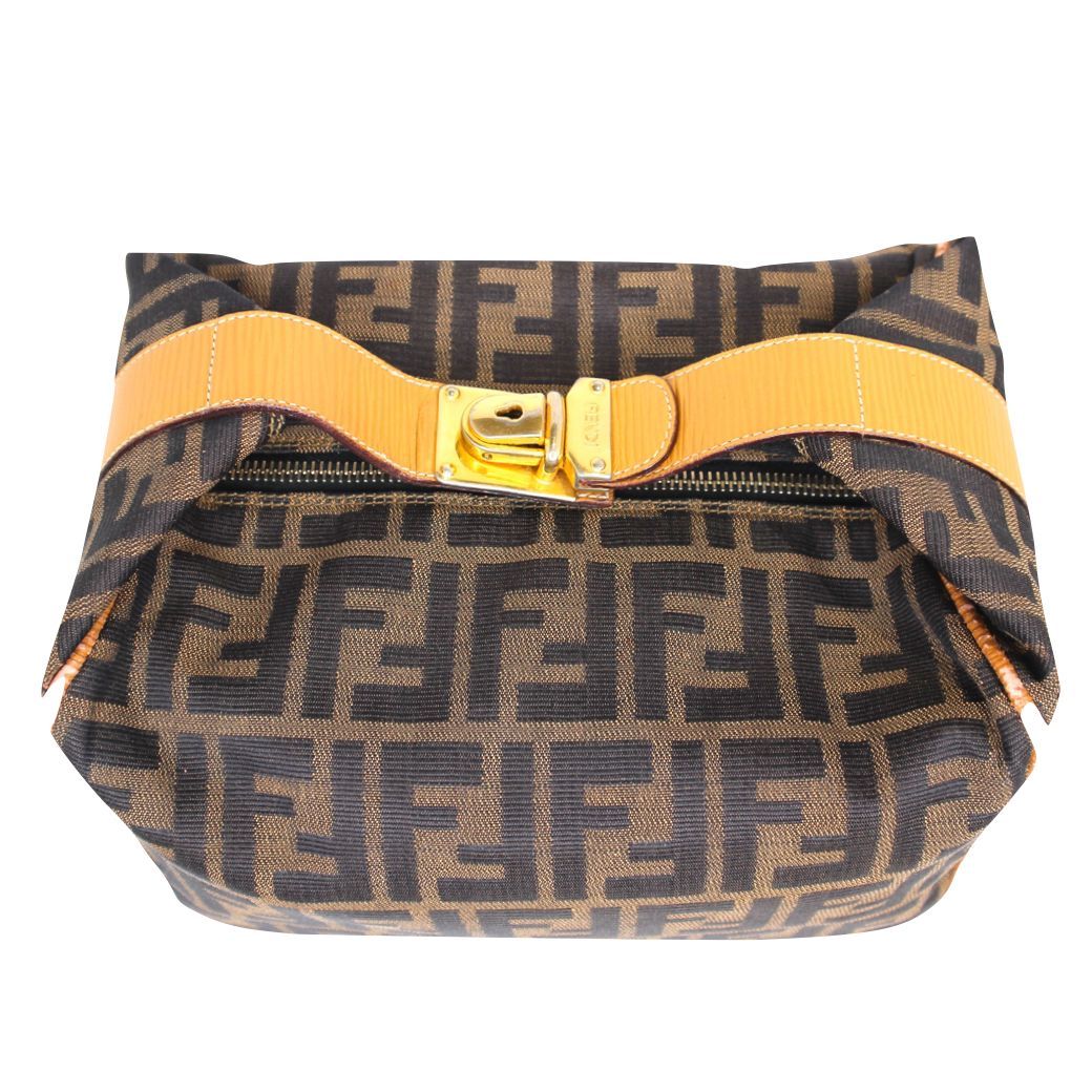 ☆【FENDI】フェンディ ズッカ柄 バニティバッグ バニティバッグ