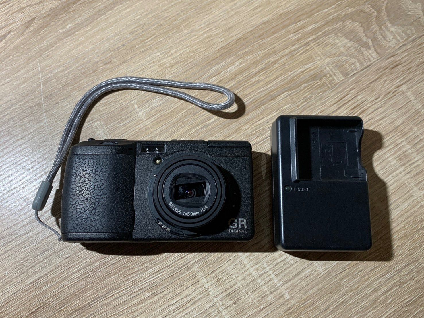 9919 RICOH GR DIGITAL ブラック デジカメ 初代 ジャンク品【ネ