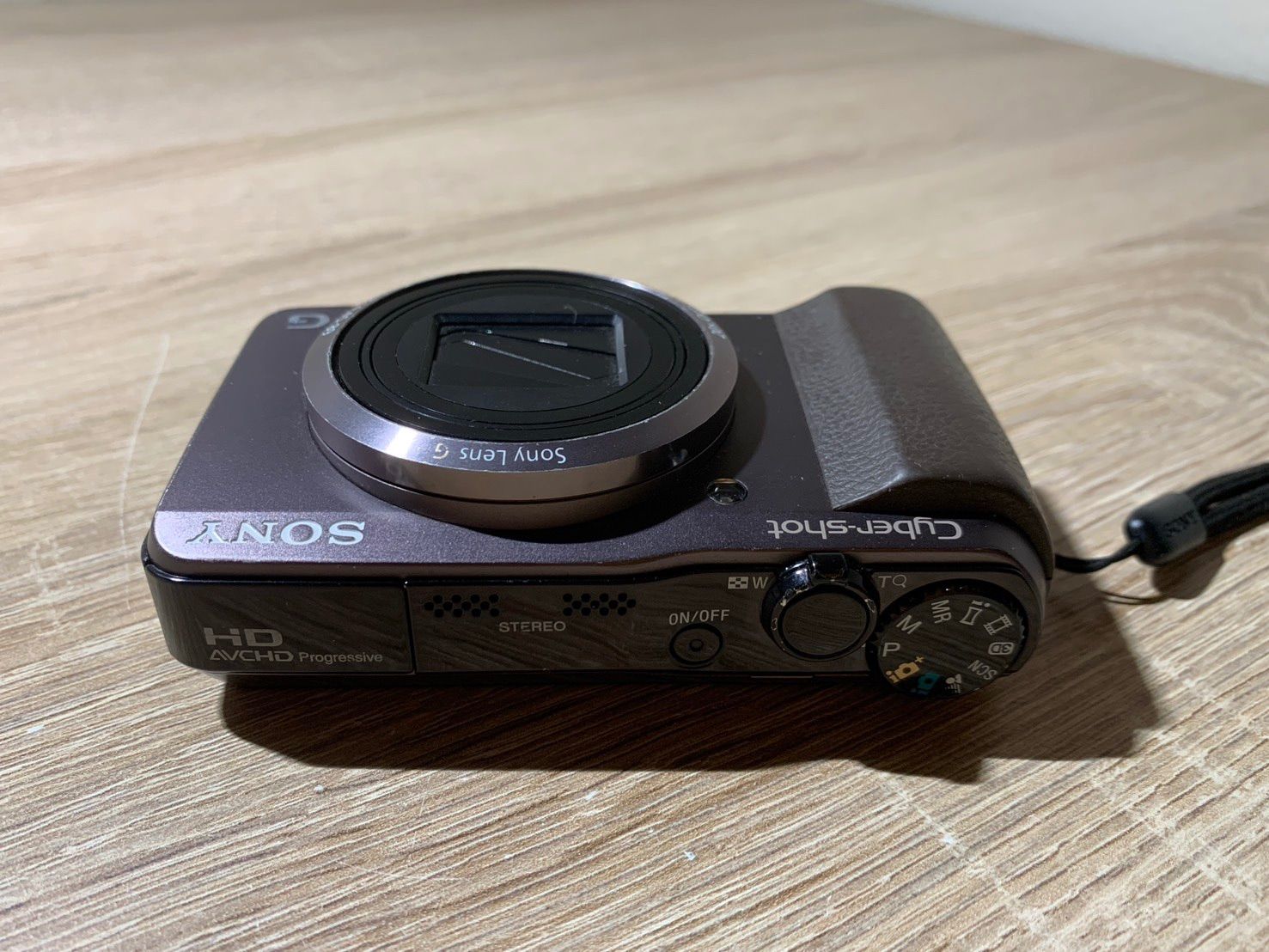 9918 Sony Cyber-shot DSC-HX30V ブラウン デジカメ ジャンク品【ネ
