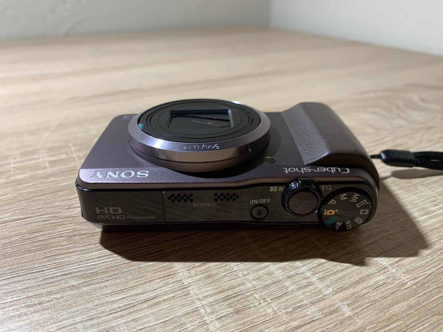9916 Sony Cyber-shot DSC-HX30V ブラウン デジカメ ジャンク品【宅 