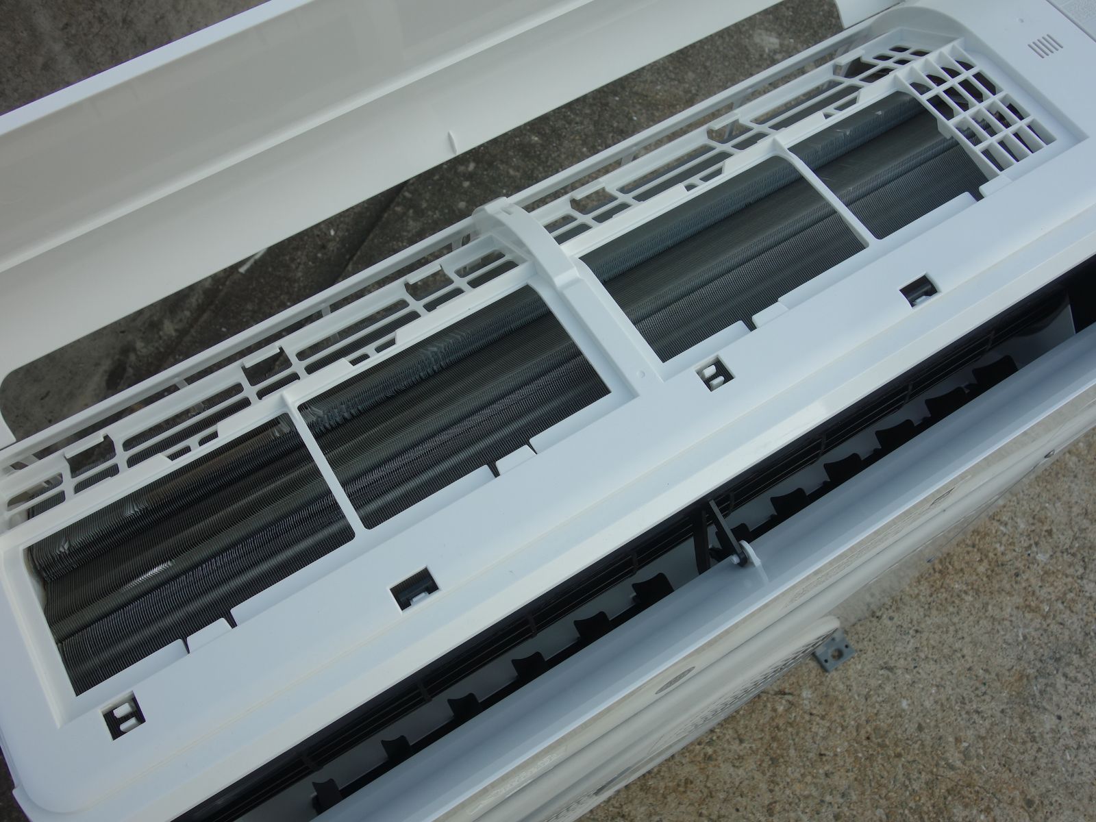 中古】M▽コロナ ルームエアコン 2022年 2.2kw ～8畳 冷暖房兼用 標準 