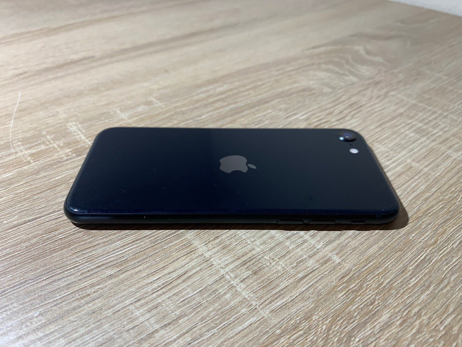 iPhone SE 3世代 64GB ブラック ジャンク - メルカリ