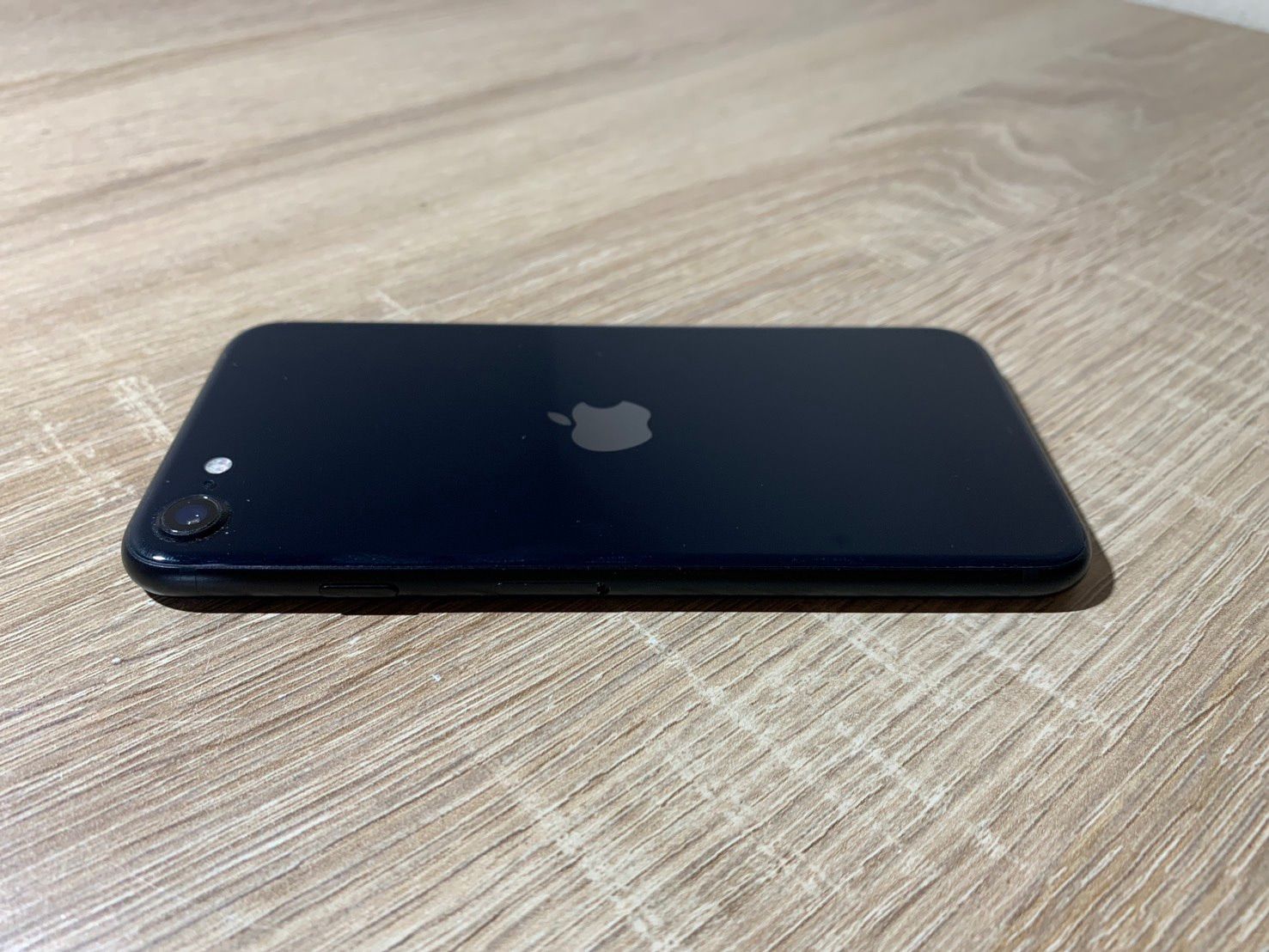 iPhone SE 第3世代（64GB・ブラック）ジャンク品です。 iPhone SE 3世代 64GB ブラック ジャンク - メルカリ