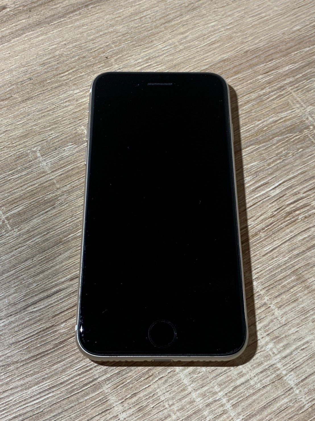 iPhone SE 第3世代 128GB スターライト ジャンク品 - メルカリ