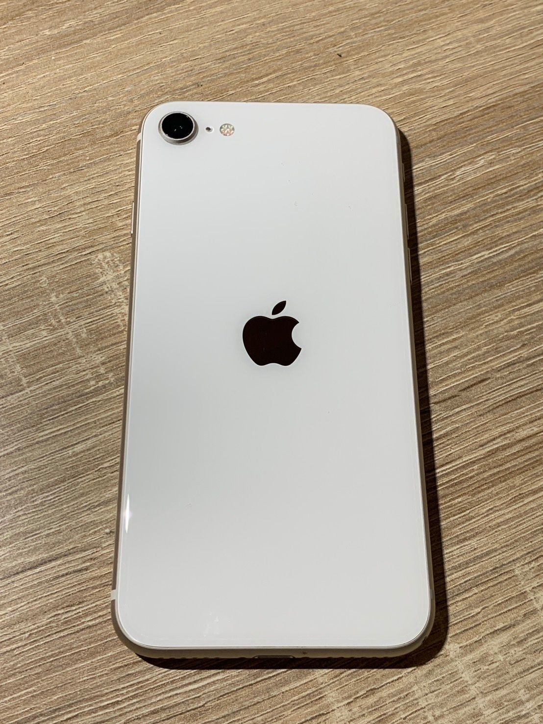 iPhone SE 第3世代 128GB スターライト ジャンク品 - メルカリ