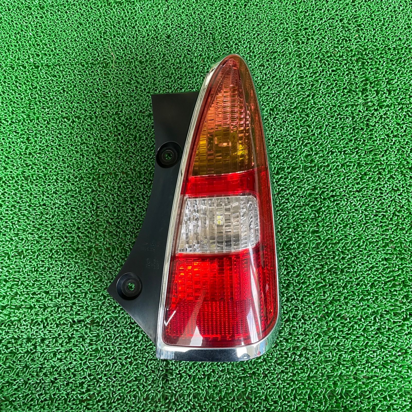 L650S ミラジーノ 右テールランプ KOITO 220-51772 No.10042 - メルカリ
