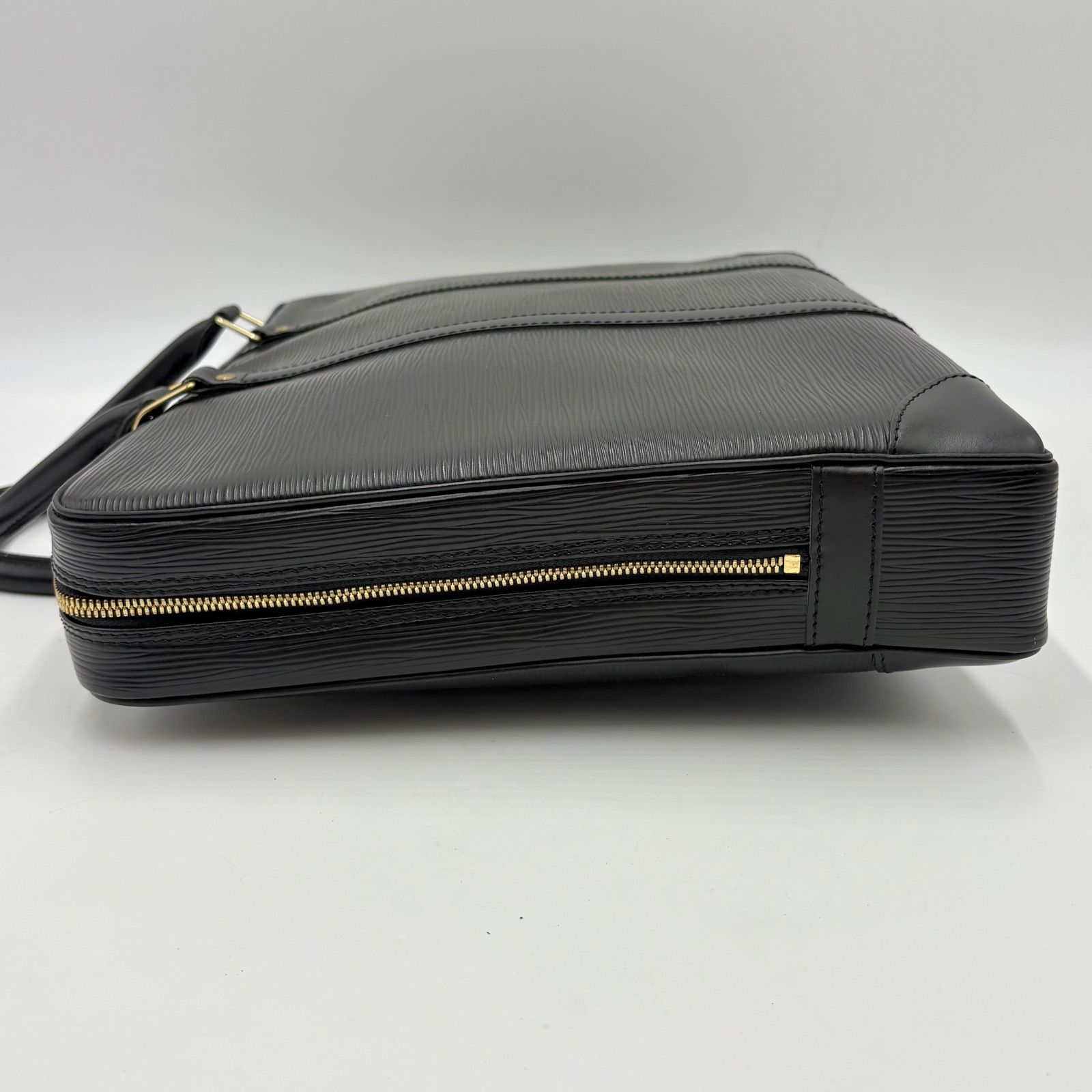 外観新品同様品◎LOUIS VUITTON ルイヴィトン エピ ポルトドキュマン