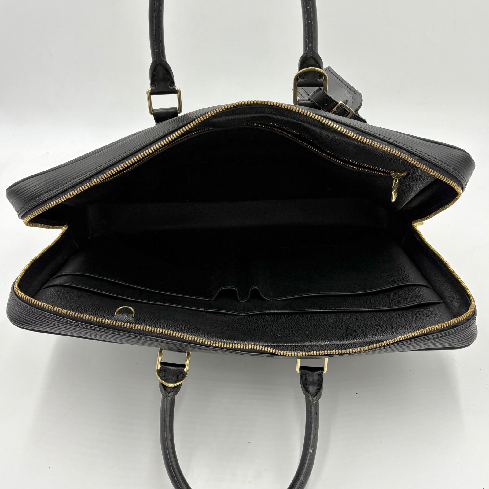 外観新品同様品◎LOUIS VUITTON ルイヴィトン エピ ポルトドキュマン