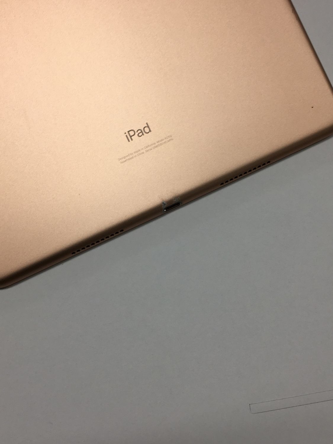 iPad Air 第3世代 256GB ジャンク品（電源入らず）- メルカリ