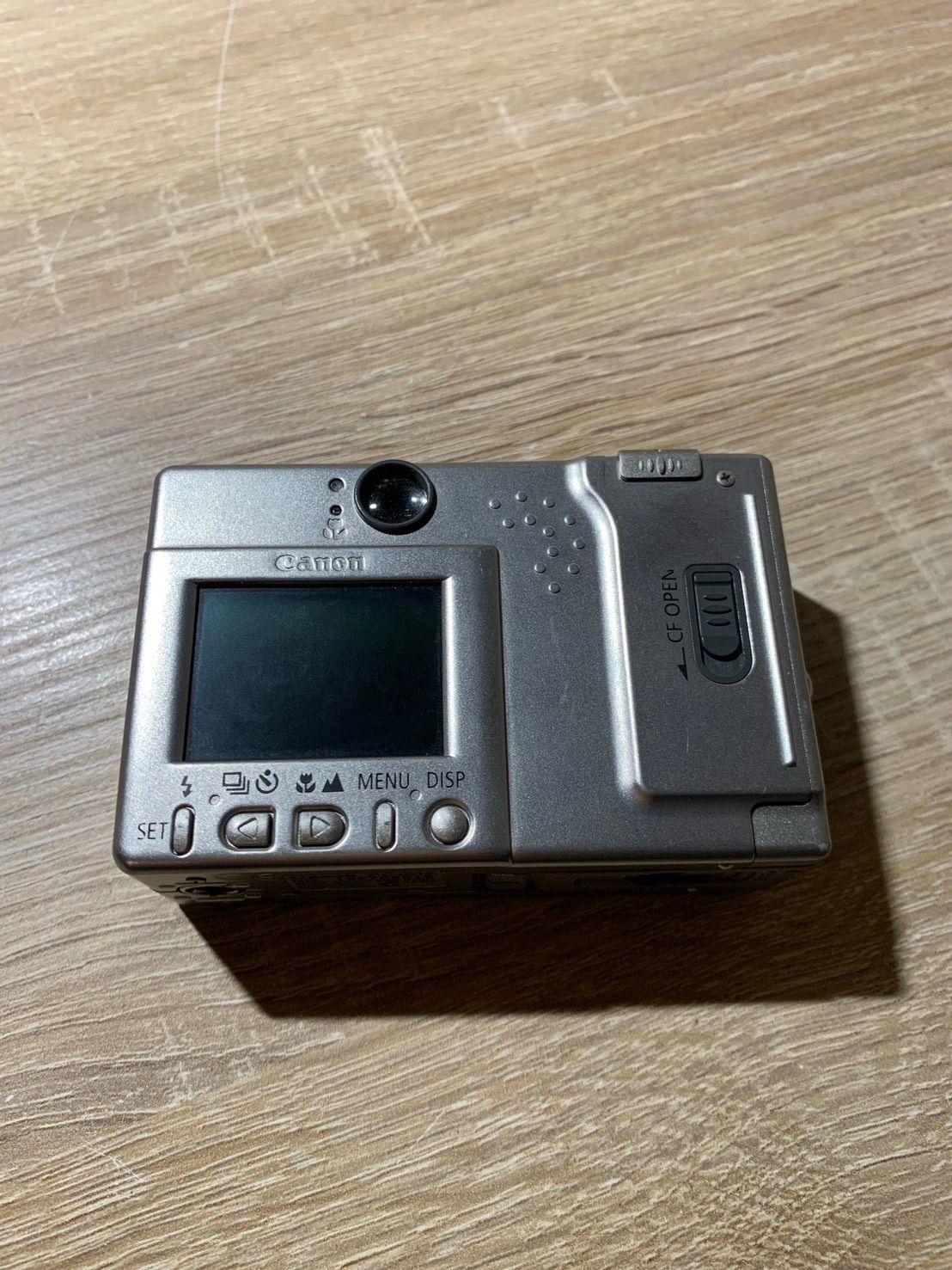 極美品 【動作確認済】Canon　デジカメ IXY900IS シルバー Canon デジタルカメラ IXY DIGITAL 900 IS