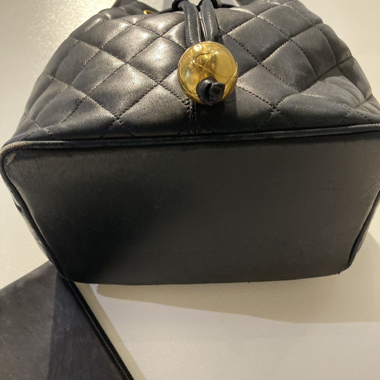 CHANEL (シャネル) 1990's ラムスキン マトラッセ 巾着ショルダー