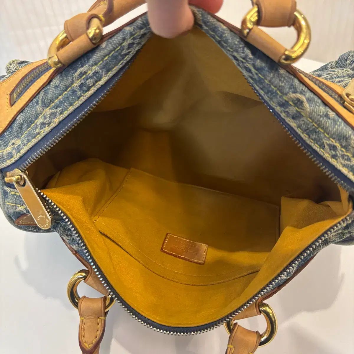 Buy from Japan Easily