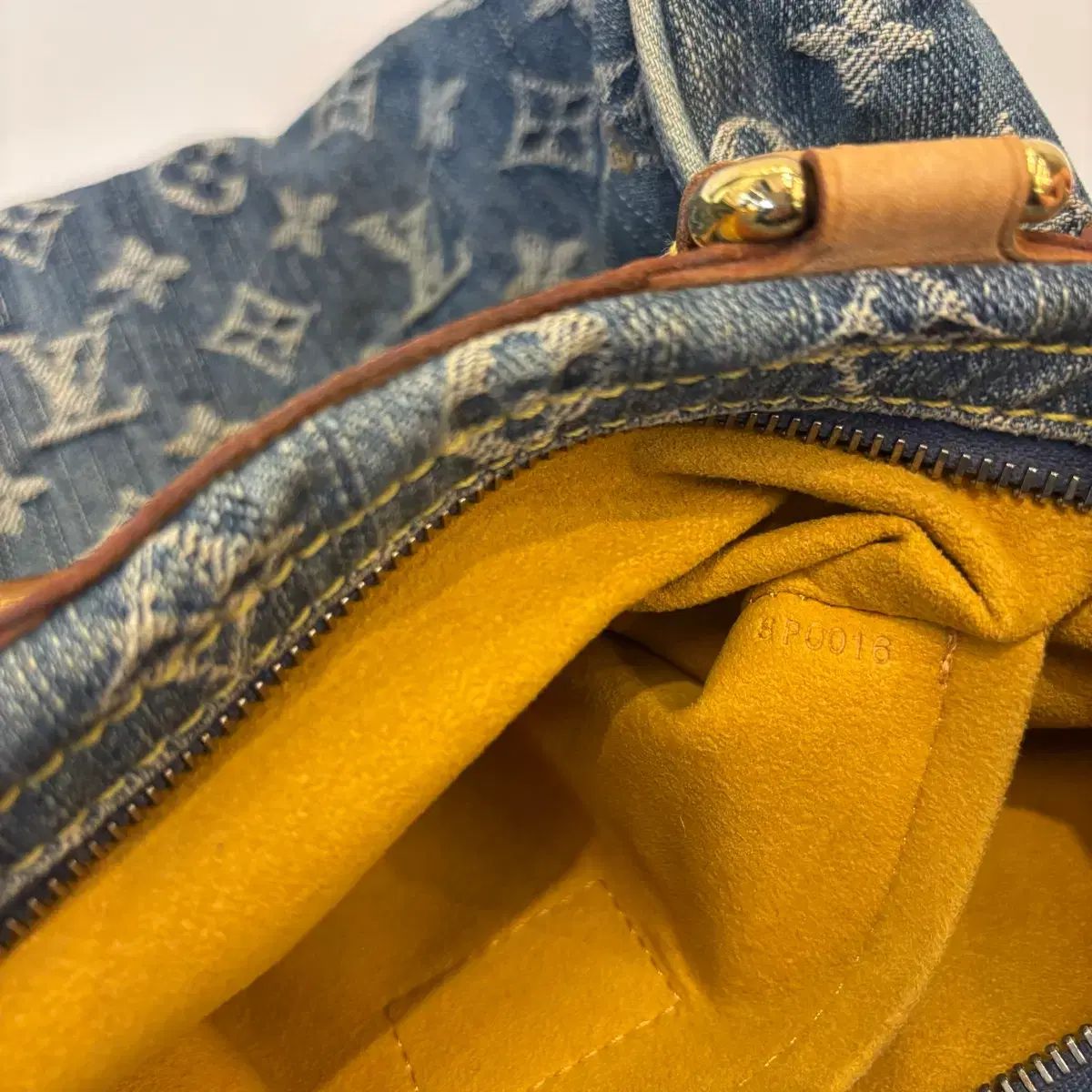 Buy from Japan Easily