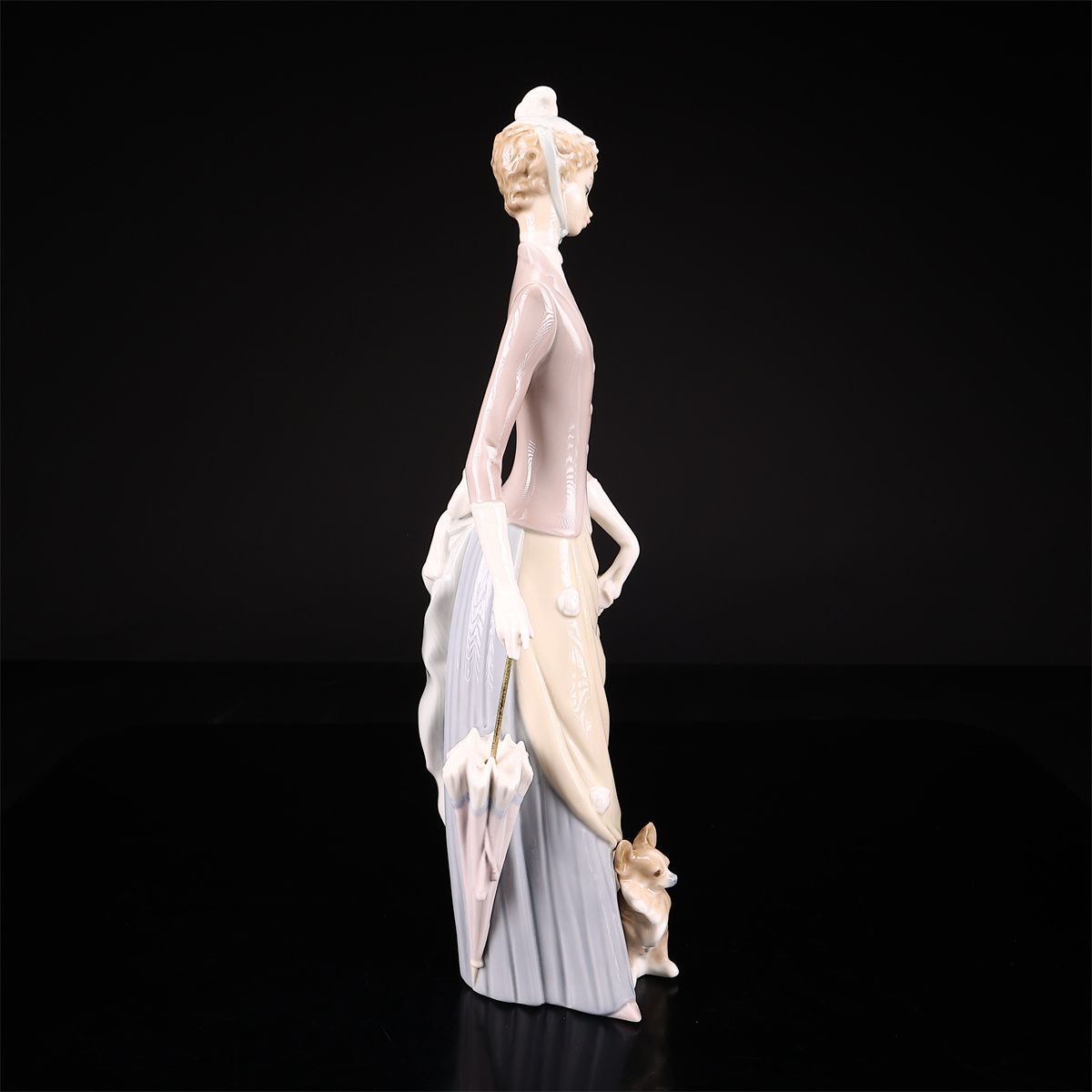 LLADRO 【リヤドロ】 磁器人形 犬を連れた貴婦人 置物 高35㎝／美品g