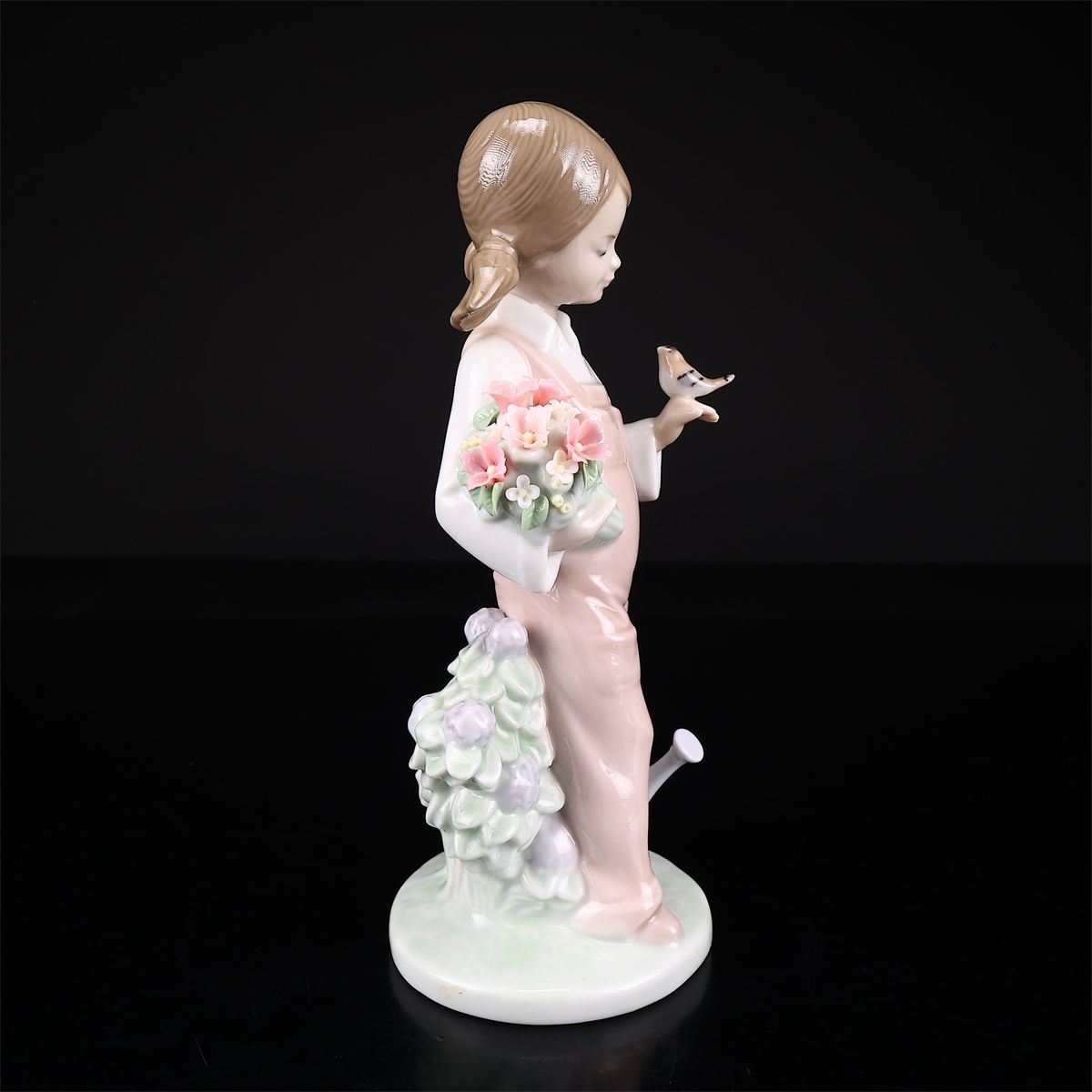 LLADRO 【リヤドロ】 磁器人形 小鳥と話す少女 置物 高19.5㎝／花びら