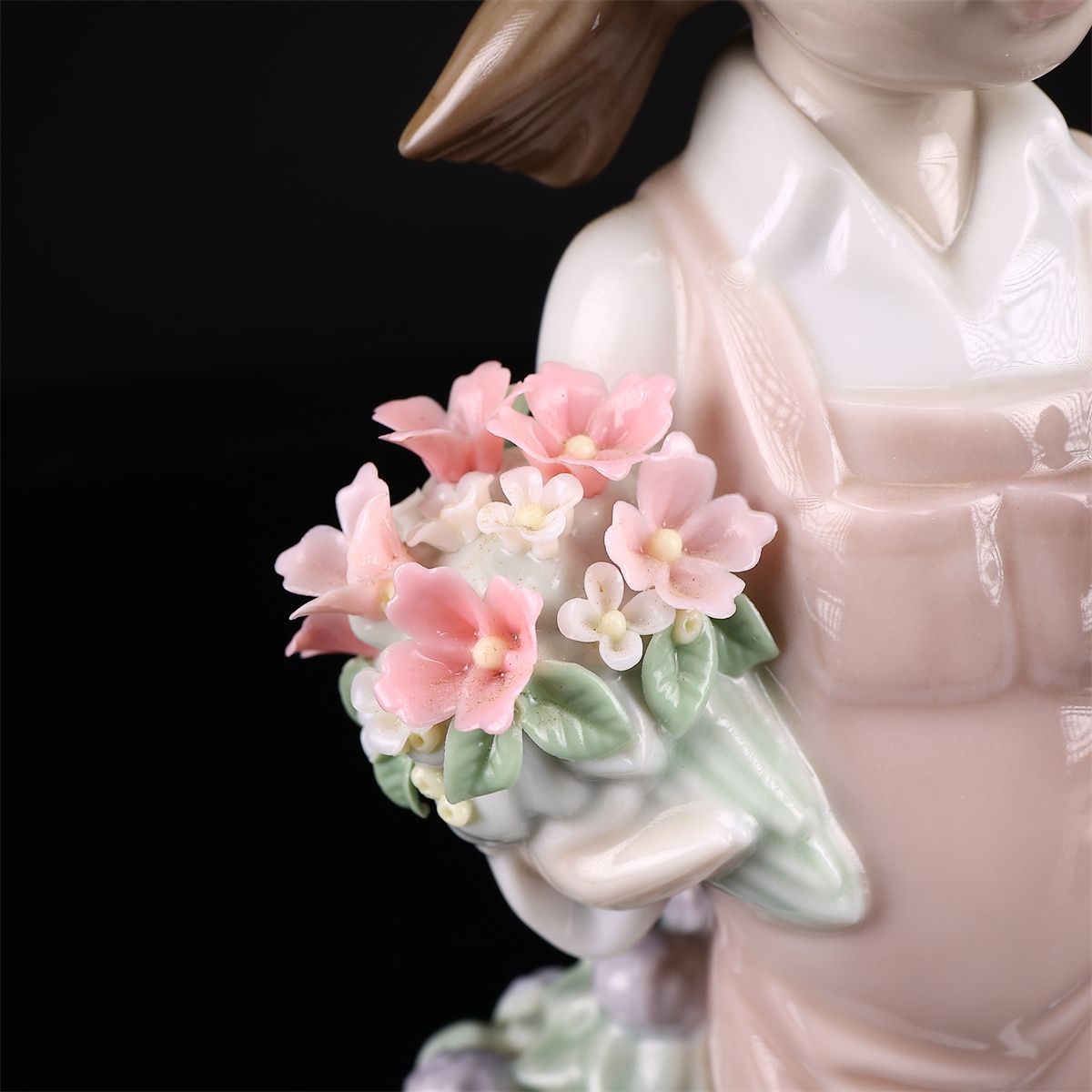 LLADRO 【リヤドロ】 磁器人形 小鳥と話す少女 置物 高19.5㎝／花びら