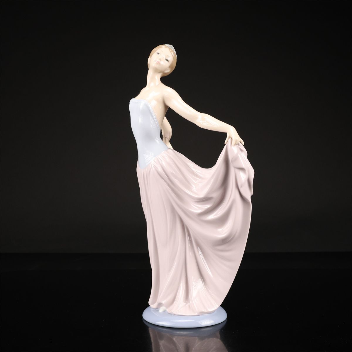 LLADRO 【リヤドロ】 磁器人形 踊る少女 置物 高31㎝／美品h！CQ882