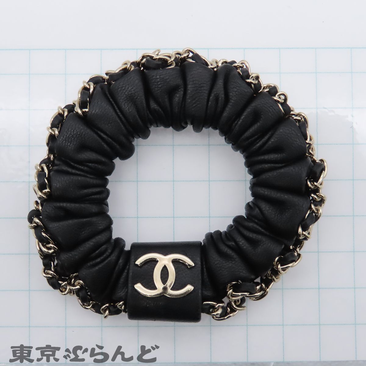 シャネル CHANEL シュシュ ブラック ゴールド金具 レザー ヘアゴム