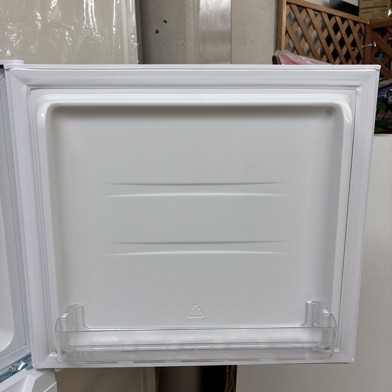 S763 ⭐ 23年製の高年式 MAXZEN ❘ マクスゼン 2ドア冷蔵庫(182L・右 