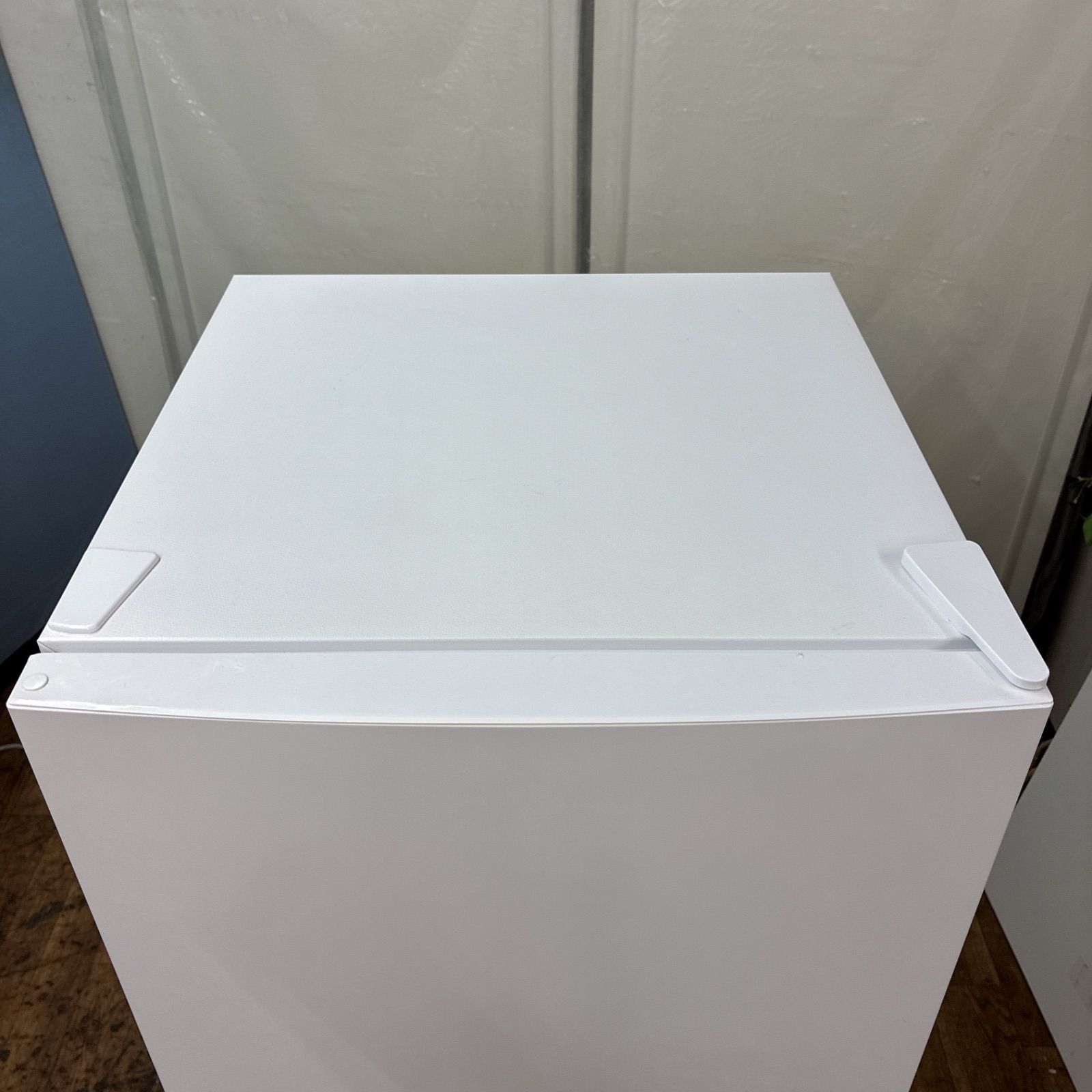 S763 ⭐ 23年製の高年式 MAXZEN ❘ マクスゼン 2ドア冷蔵庫(182L・右 