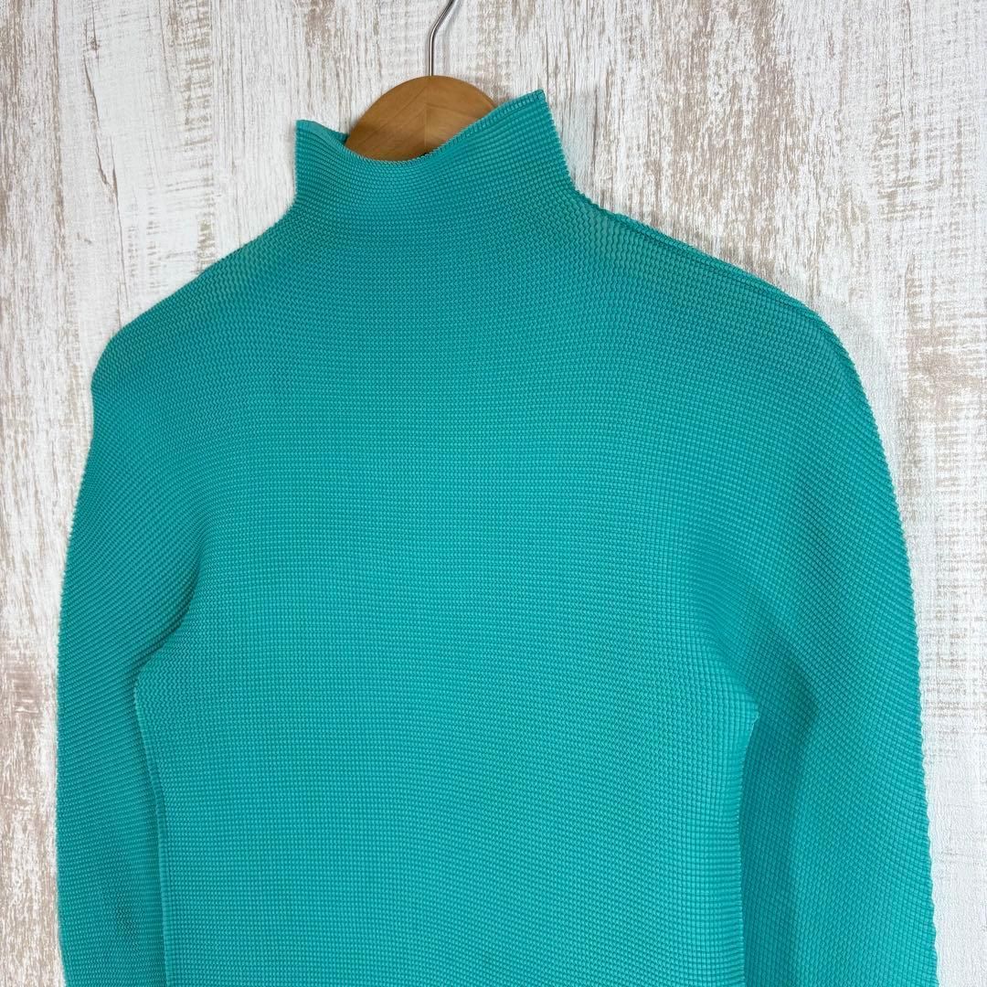 【美品】me ISSEY MIYAKE カットソー ワッフルプリーツ ハイネック 美品 イッセイミヤケ ワッフルプリーツ ハイネック 半袖 トップス