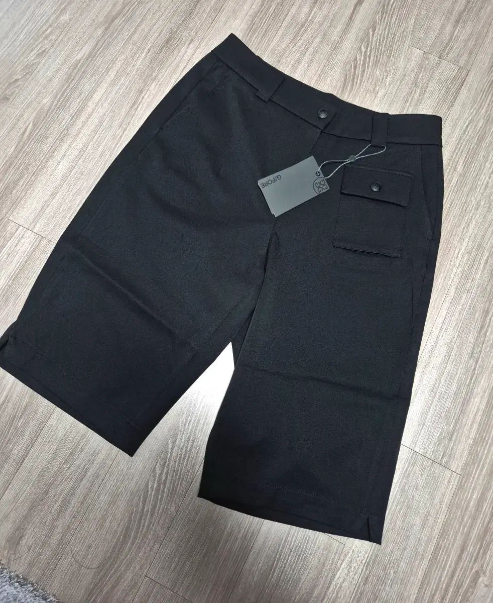 G/FORE ジーフォア 総柄 ハーフパンツ 82サイズ ゴルフウェアGOLF 大特価!! ハーフパンツ 総柄 ジーフォア G/FORE 82サイズ FORE（ウェア